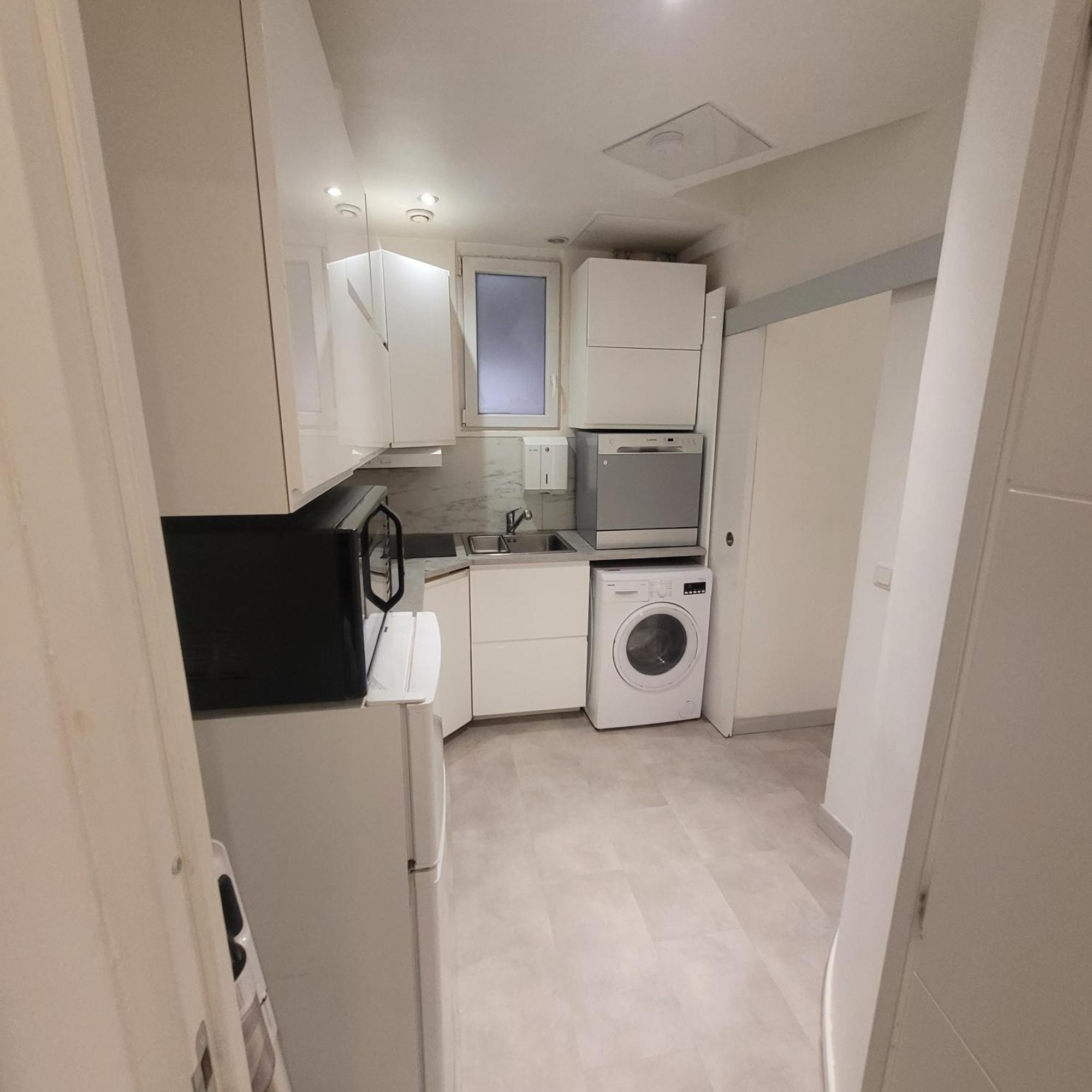 Bel Appartement Champs Elysees Avec 2 Chambres Paris Exterior foto