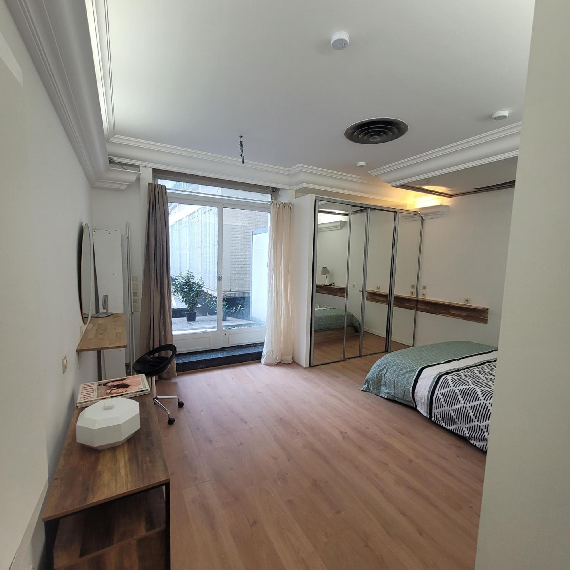 Bel Appartement Champs Elysees Avec 2 Chambres Paris Exterior foto